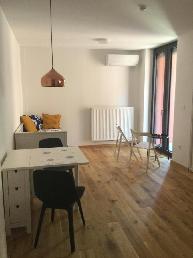 Lovely Studio Appartment With Patio Near The Sea Koper Dış mekan fotoğraf