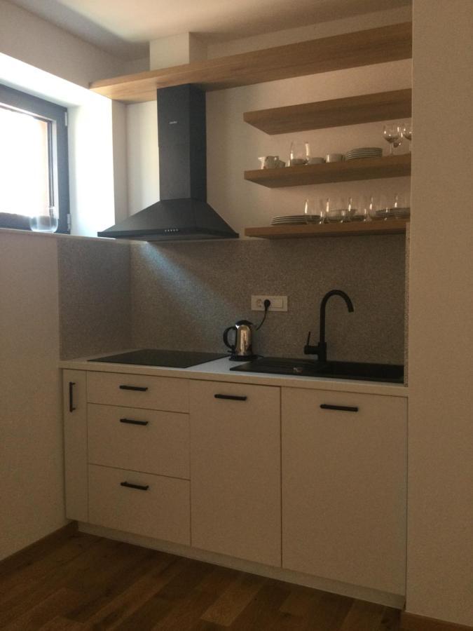 Lovely Studio Appartment With Patio Near The Sea Koper Dış mekan fotoğraf